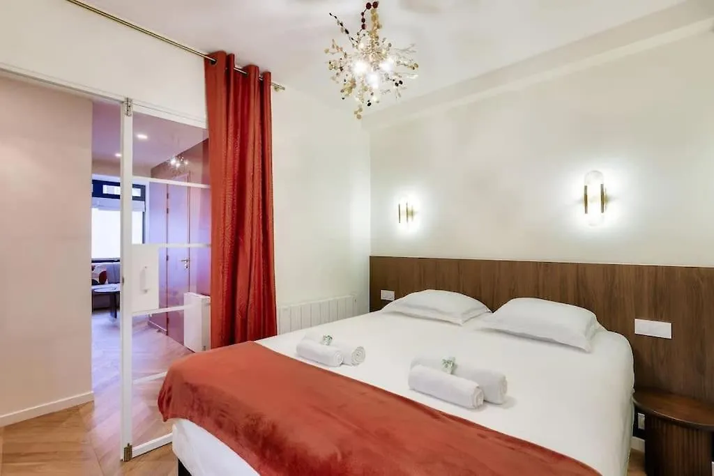 Sublime Duplex Avec Salle De Cinema Paris 0*,